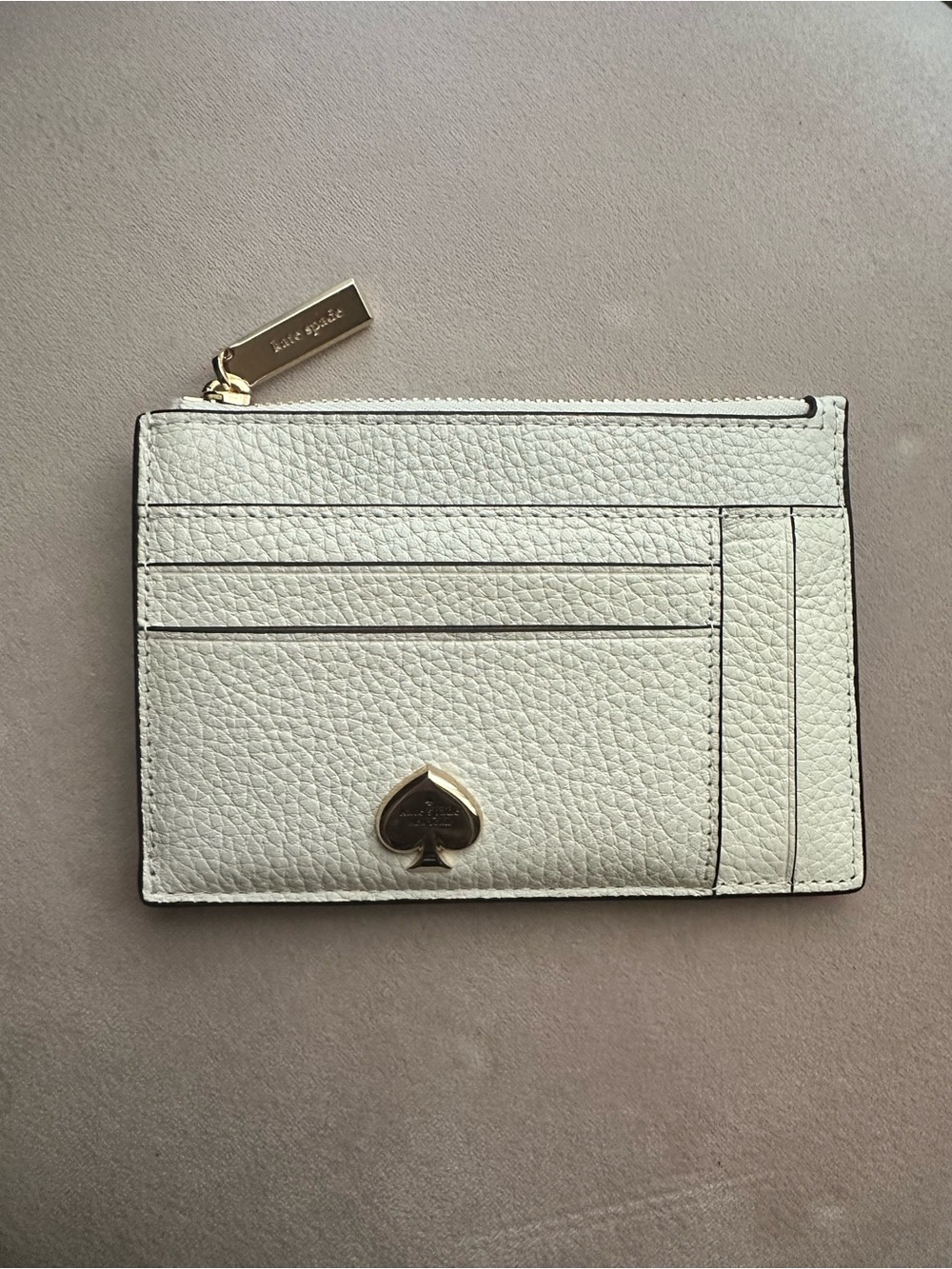 kate spade Pebbled Leather Card Case in White with Gold Hardware